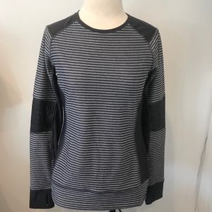 Mondetta Athletic top